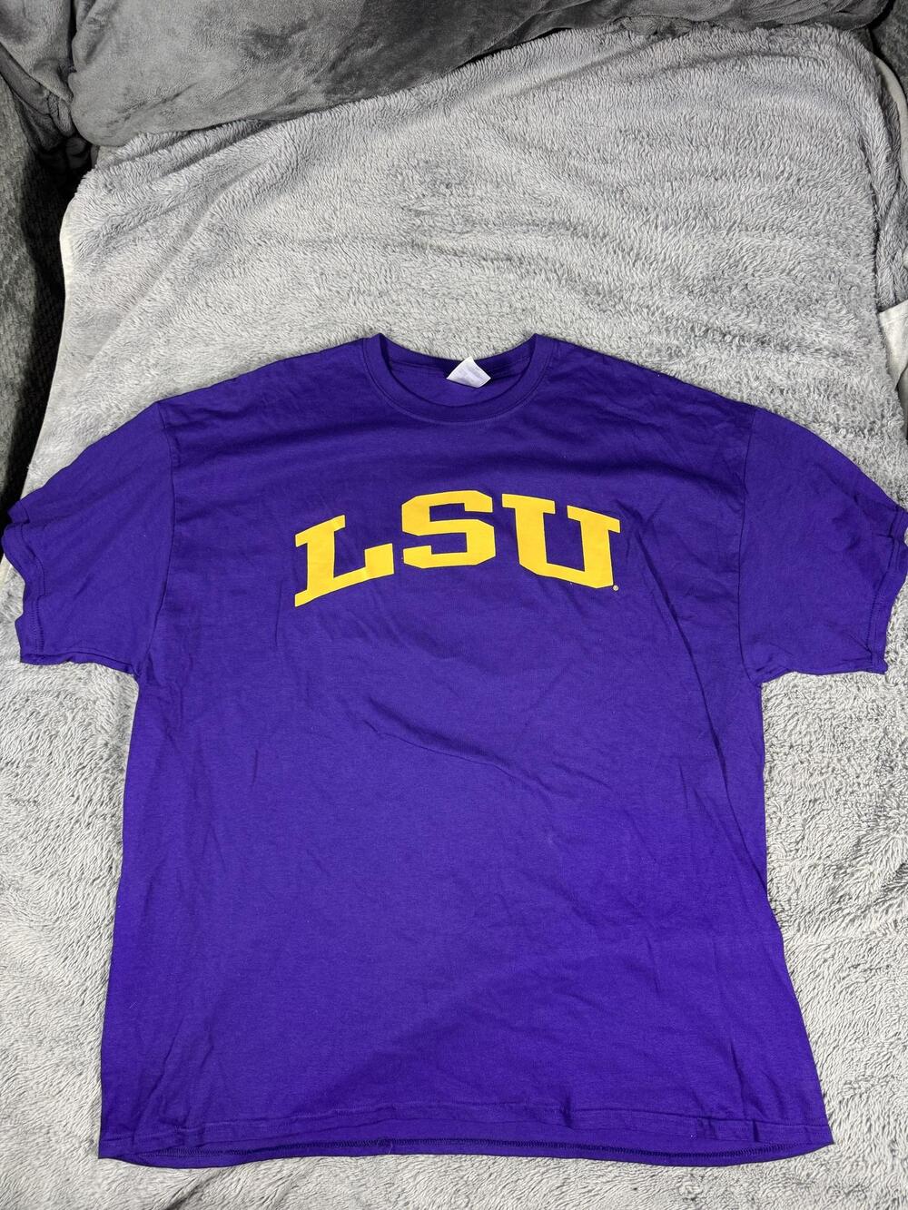 LSU Tigers Shirt Mens 2XL Purple Gold NCAA Football New Agenda Graphic Tee
